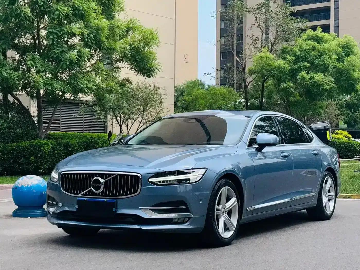 2018 Volvo S90 T4 Smart Edition — миниатюра 3