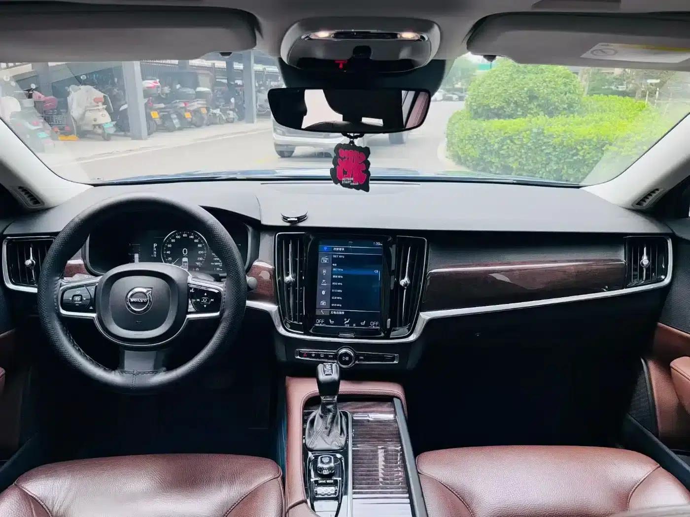 2018 Volvo S90 T4 Smart Edition — миниатюра 8