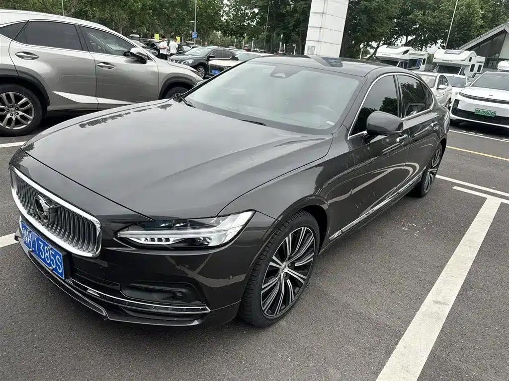 2023 Volvo S90 B5 Smart Luxury Edition — миниатюра 1