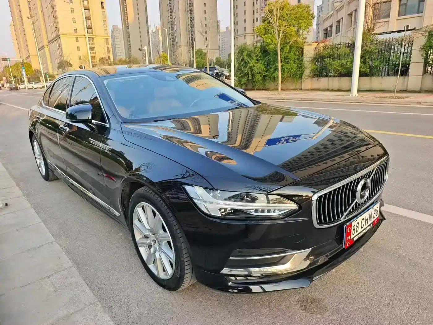 2020 Volvo S90 T5 Inscription Luxury Edition — миниатюра 3