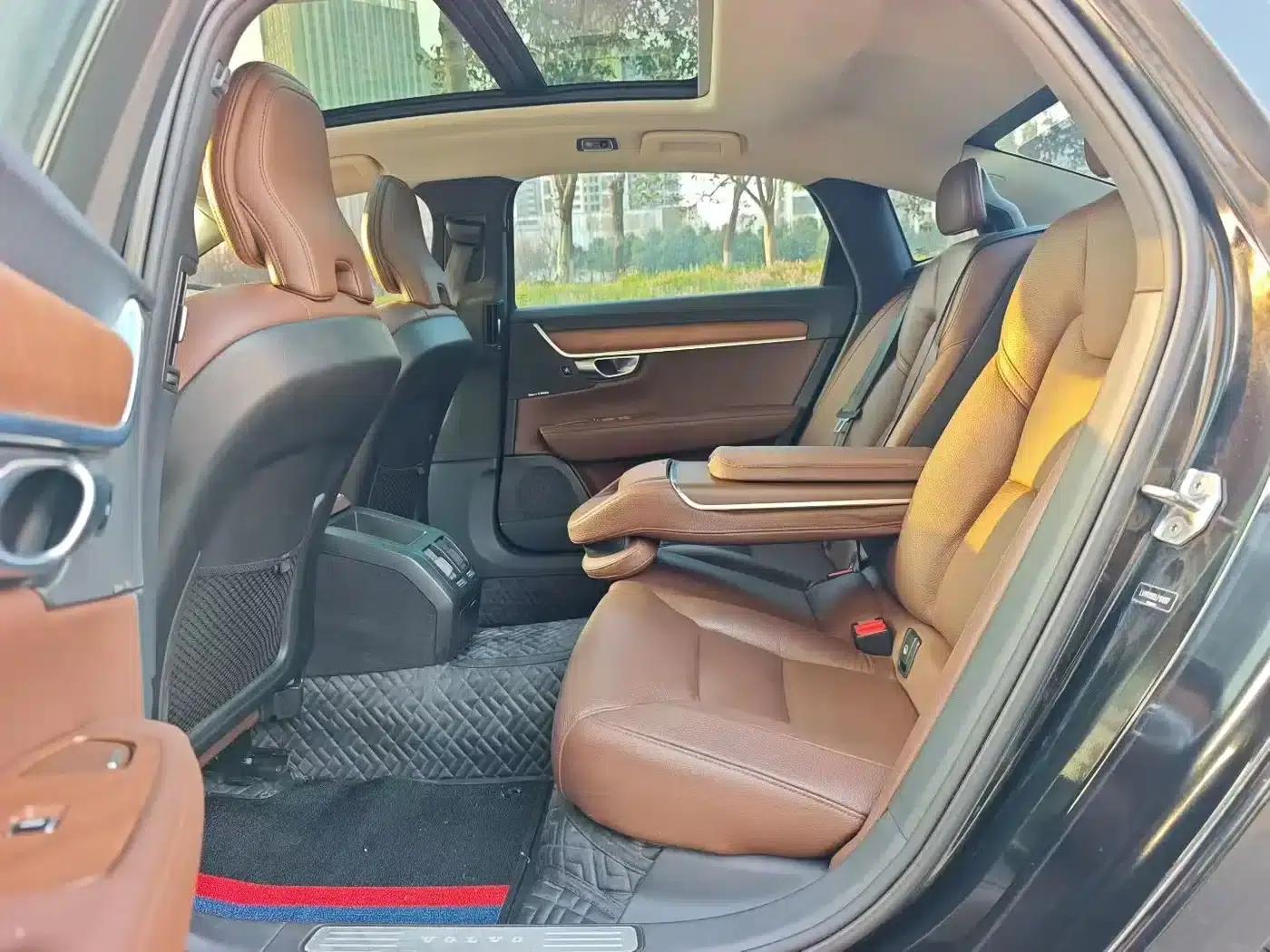 2020 Volvo S90 T5 Inscription Luxury Edition — миниатюра 6