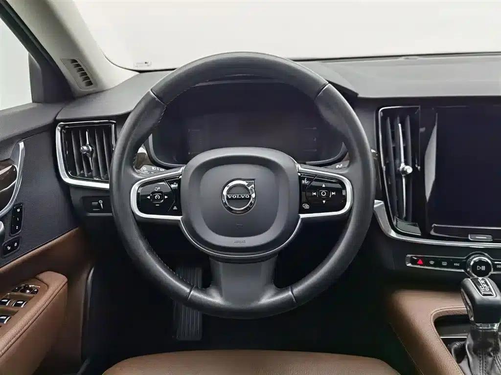 2017 Volvo S90 T5 Smart Edition — миниатюра 11