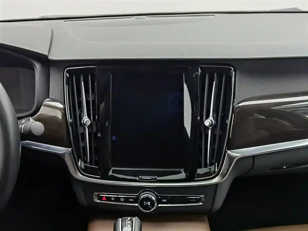 2017 Volvo S90 T5 Smart Edition — миниатюра 12