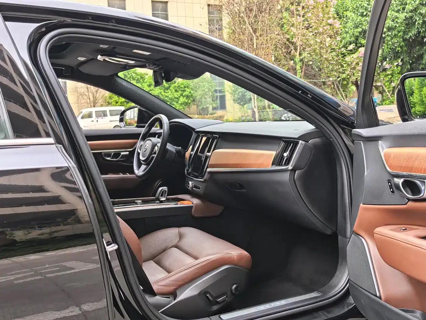 2024 Volvo S90 B5 Smart Luxury Edition — миниатюра 12