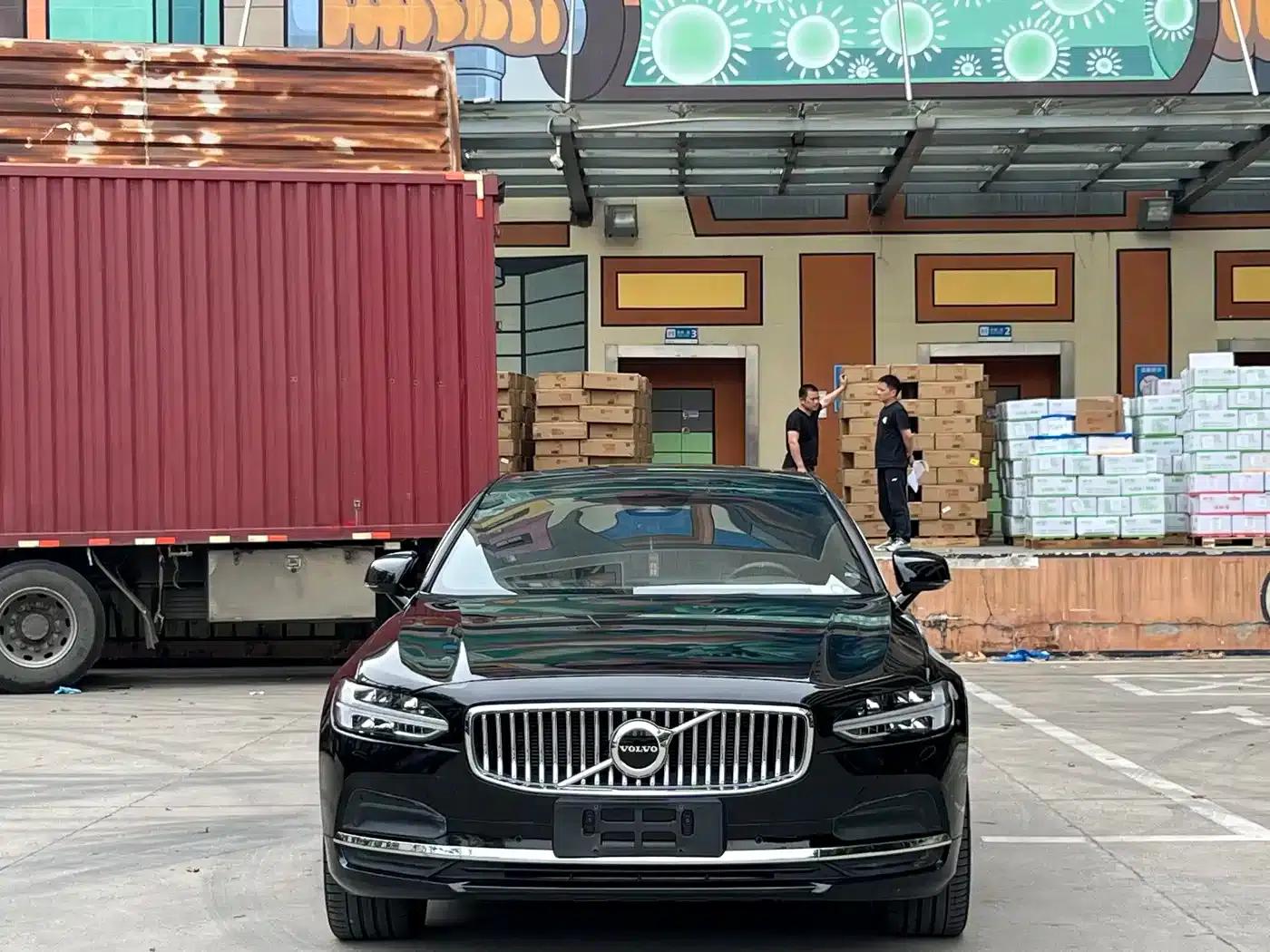 2024 Volvo S90 B5 Smart Luxury Edition — миниатюра 2