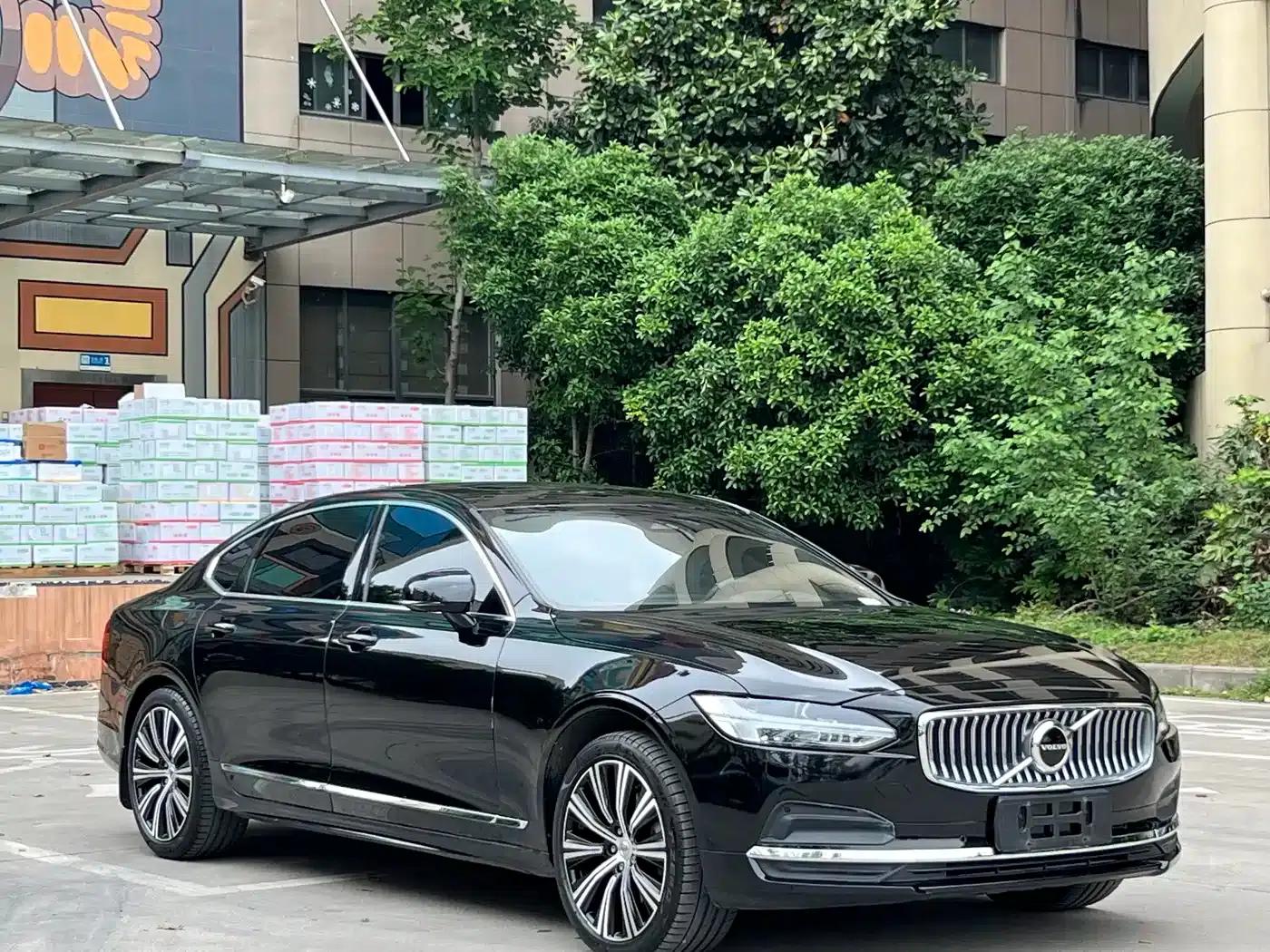 2024 Volvo S90 B5 Smart Luxury Edition — миниатюра 3