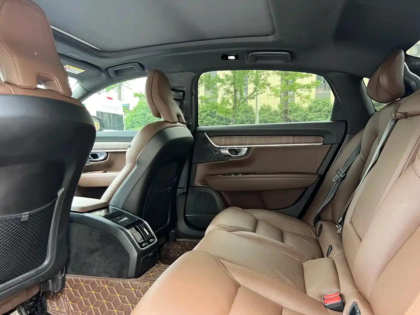 2024 Volvo S90 B5 Smart Luxury Edition — миниатюра 5