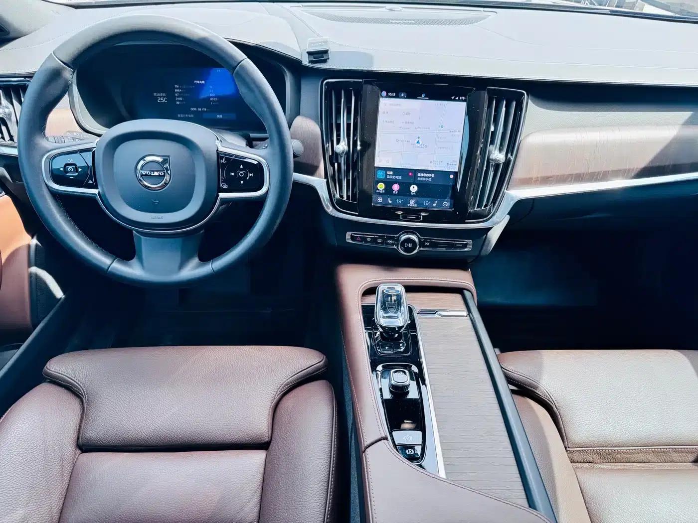 2023 Volvo S90 B5 Inscription Luxury Edition — миниатюра 6