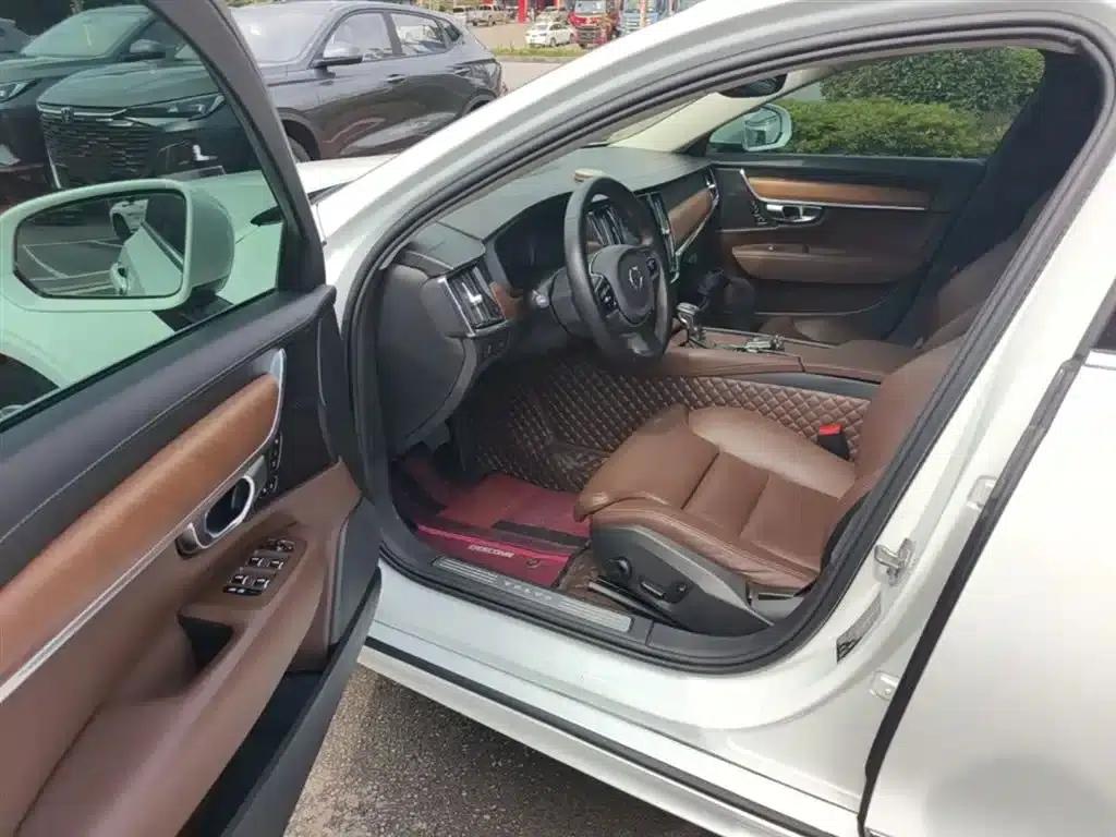 Volvo S90 2020 T5 Inscription Luxury Edition — миниатюра 16