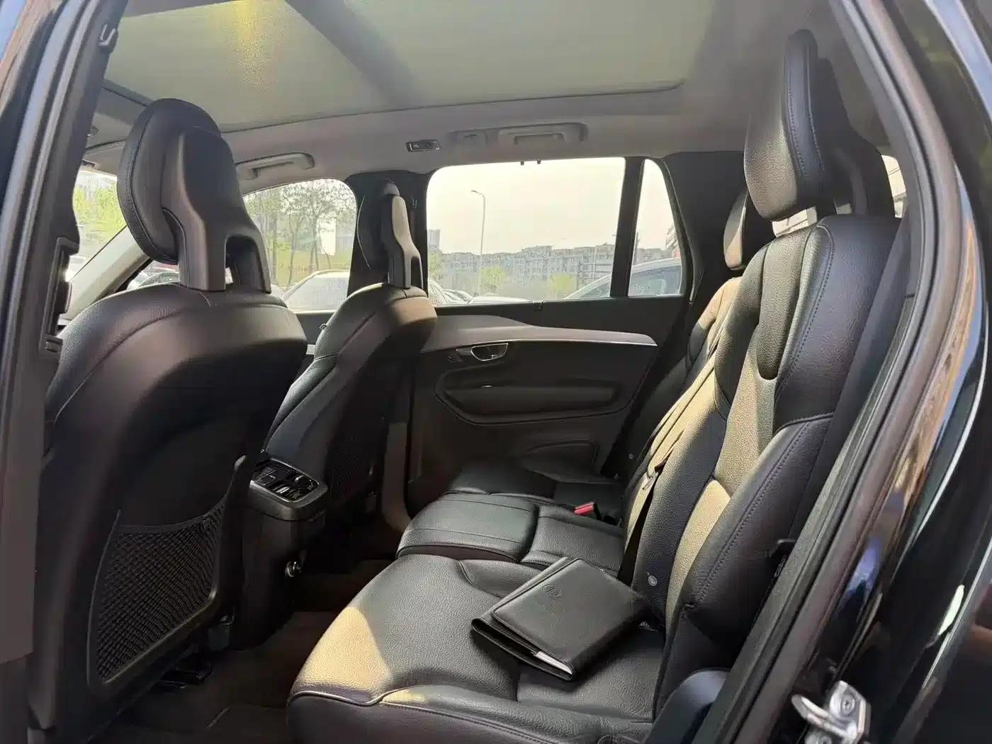 2017 Volvo XC90 T6 Smart Edition 5-seater — миниатюра 4