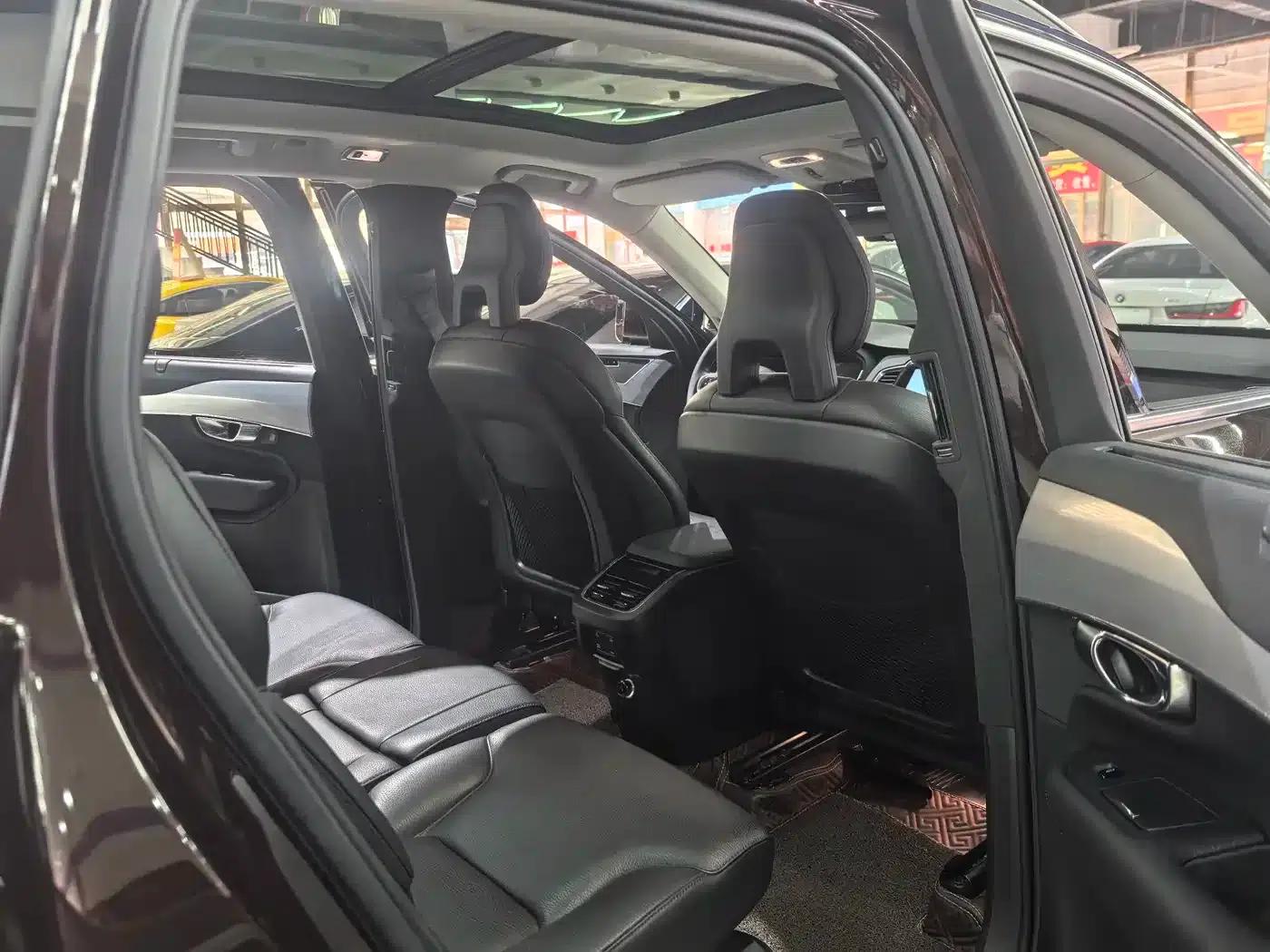 2018 Volvo XC90 T6 Smart Edition 5-seater — миниатюра 13