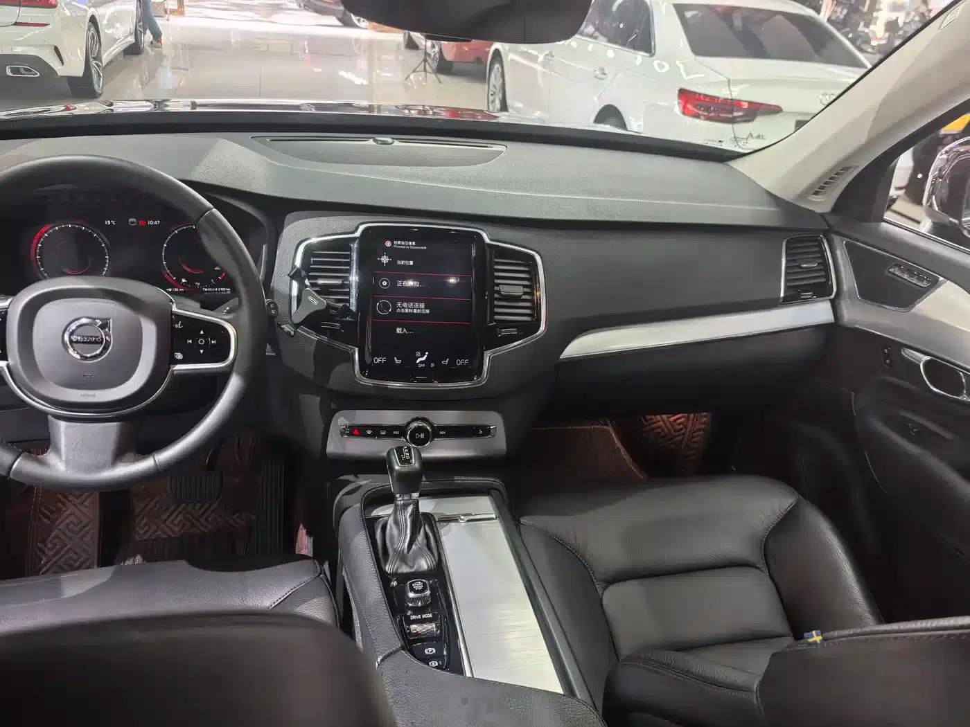 2018 Volvo XC90 T6 Smart Edition 5-seater — миниатюра 6
