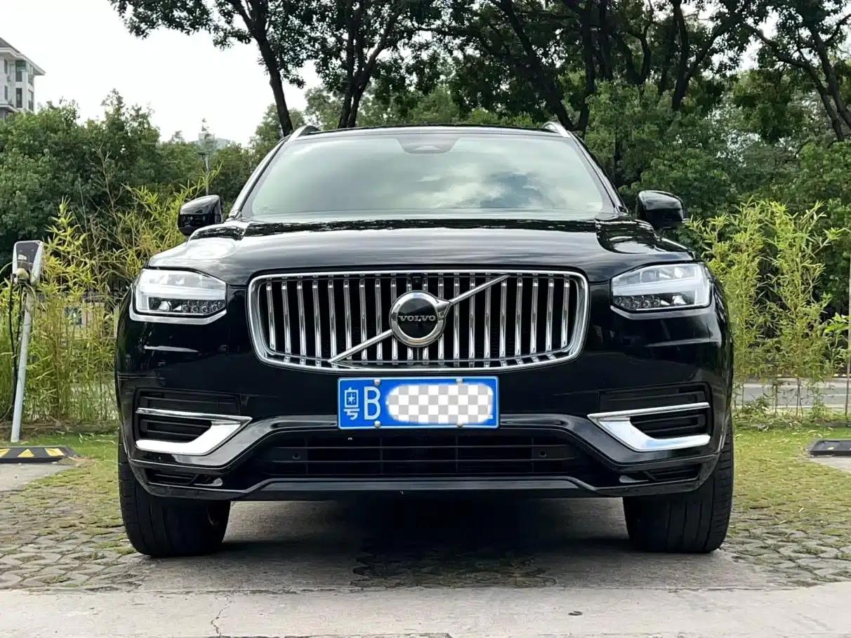 2023 Volvo XC90 B6 Inscription Luxury Edition 7-seater — миниатюра 2