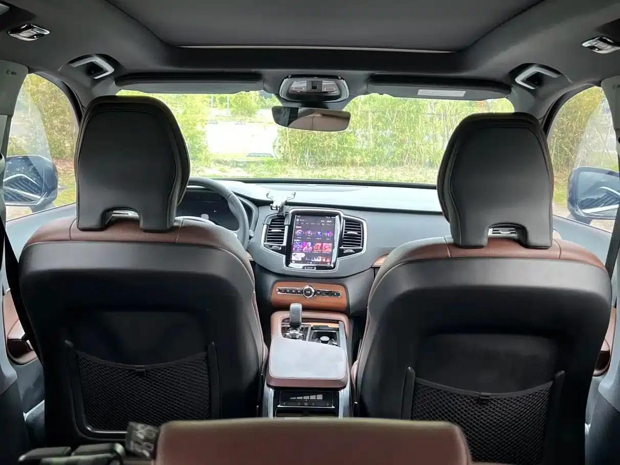 2023 Volvo XC90 B6 Inscription Luxury Edition 7-seater — миниатюра 11