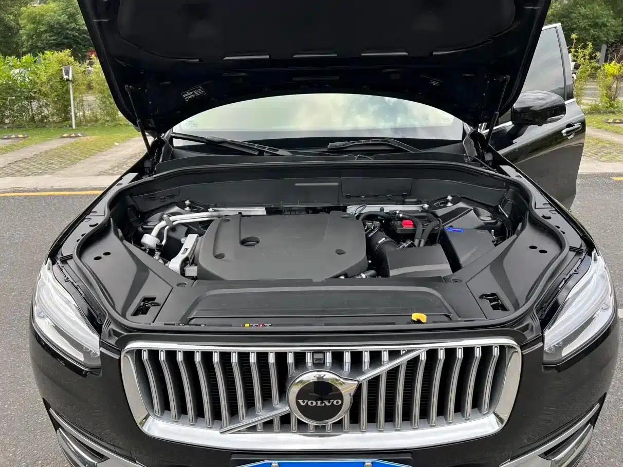 2023 Volvo XC90 B6 Inscription Luxury Edition 7-seater — миниатюра 13