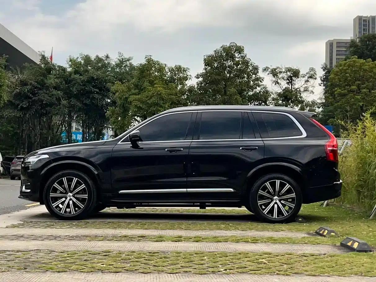 2023 Volvo XC90 B6 Inscription Luxury Edition 7-seater — миниатюра 6