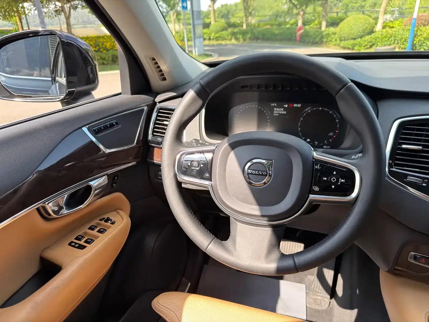 2015 Volvo XC90 T6 Smart Edition 7-seater — миниатюра 20