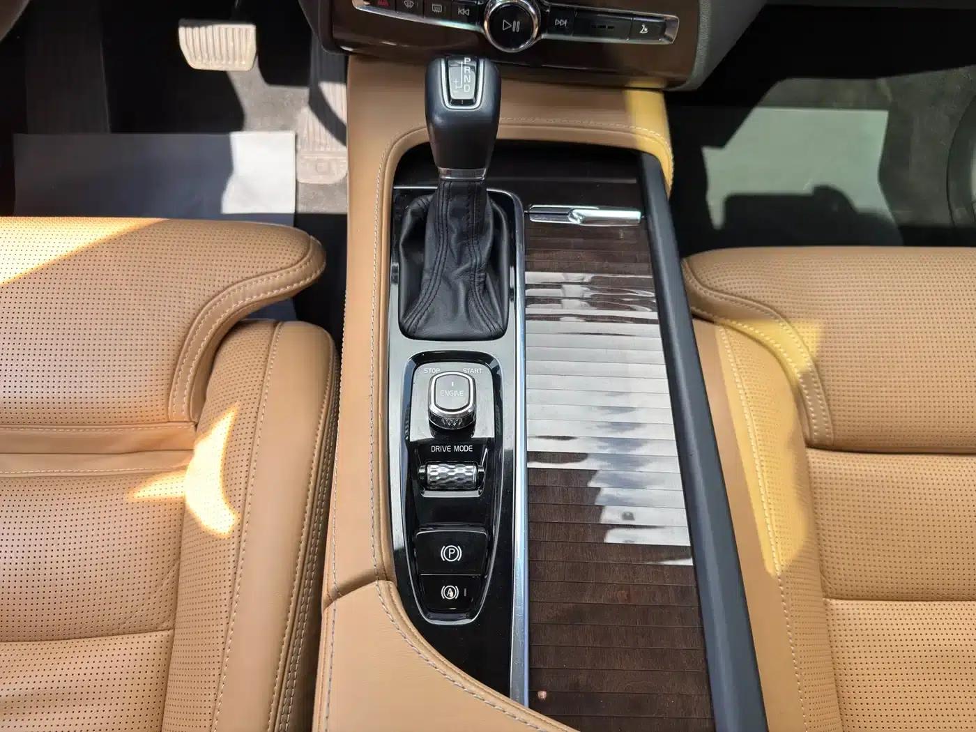2015 Volvo XC90 T6 Smart Edition 7-seater — миниатюра 22