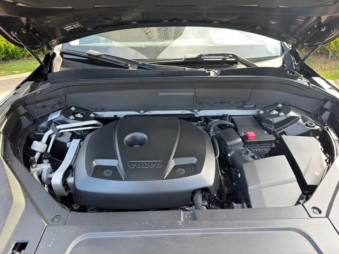 2015 Volvo XC90 T6 Smart Edition 7-seater — миниатюра 35