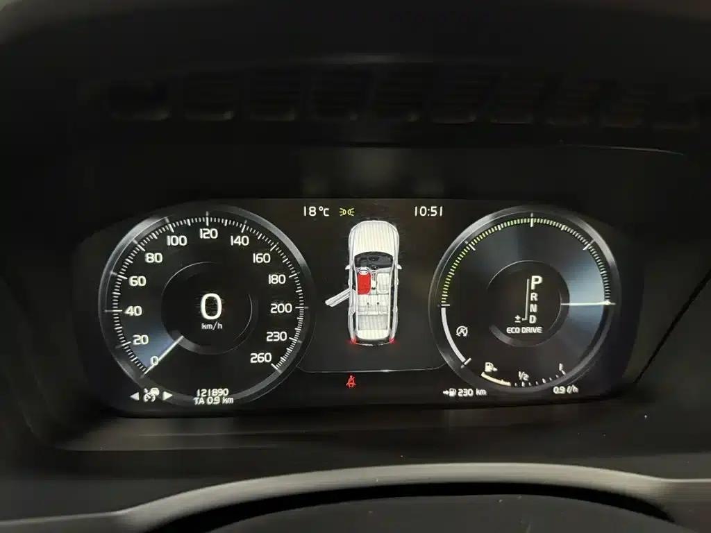 Volvo XC90 2019 T5 Smart Edition 5-seater (China V emission standard) — миниатюра 23
