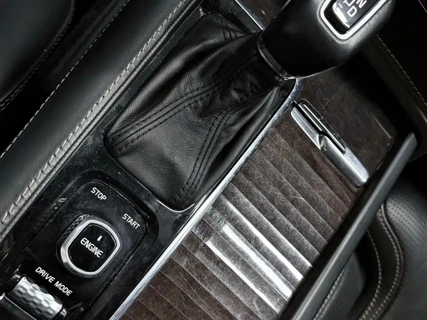 2015 Volvo XC90 T6 Smart Edition 7-seater — миниатюра 15