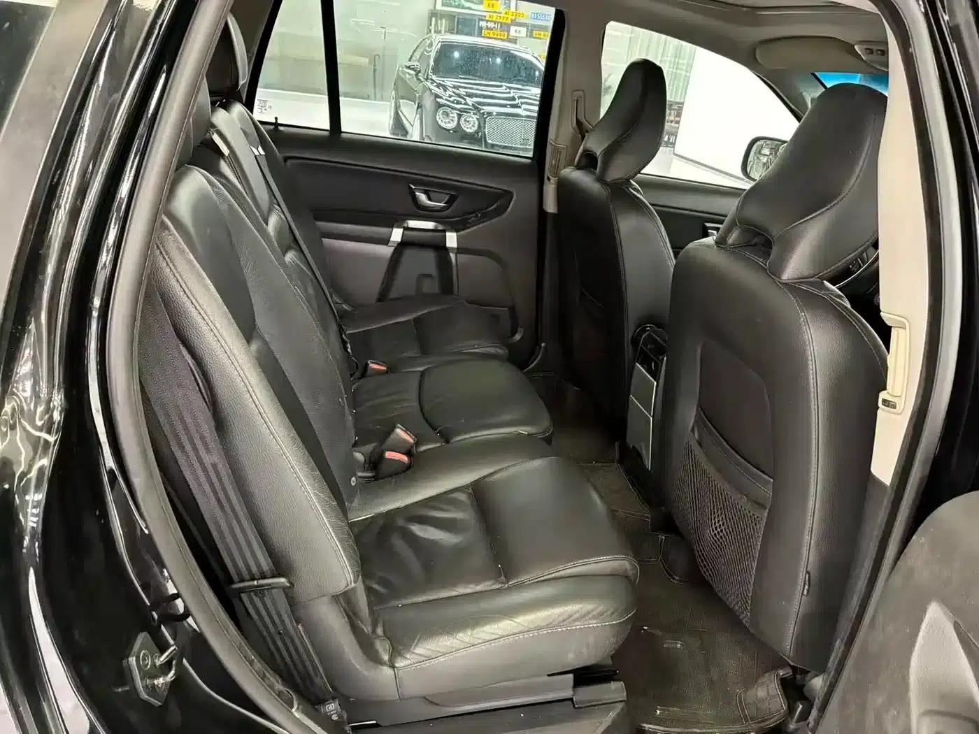 2013 Volvo XC90 2.5T T5 Luxury Edition — миниатюра 10