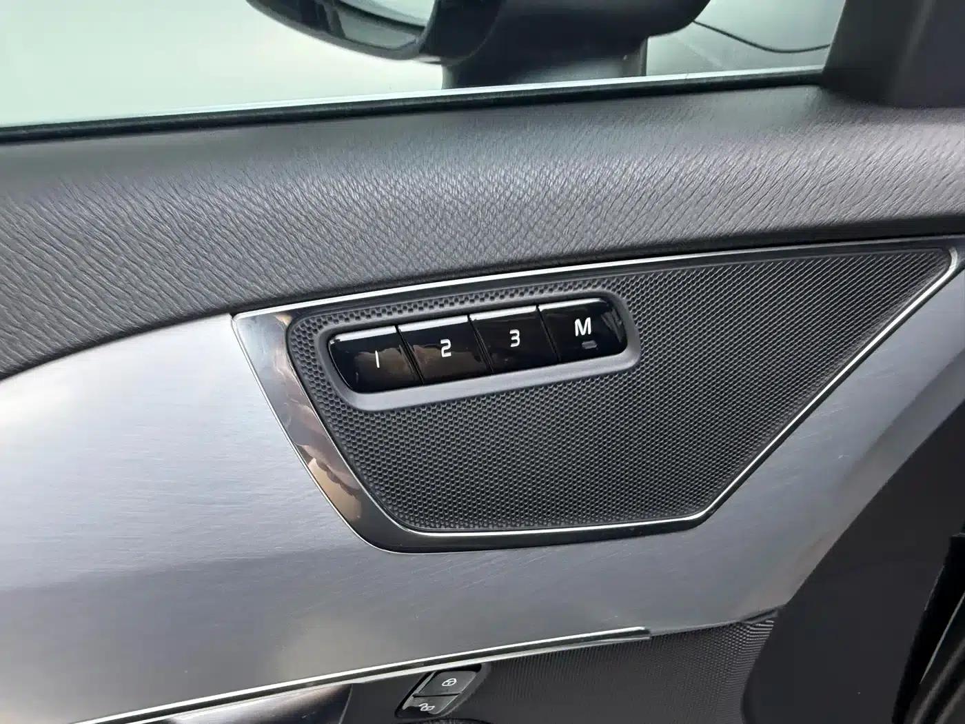 2018 Volvo XC90 T6 Smart Edition 5-seater — миниатюра 19
