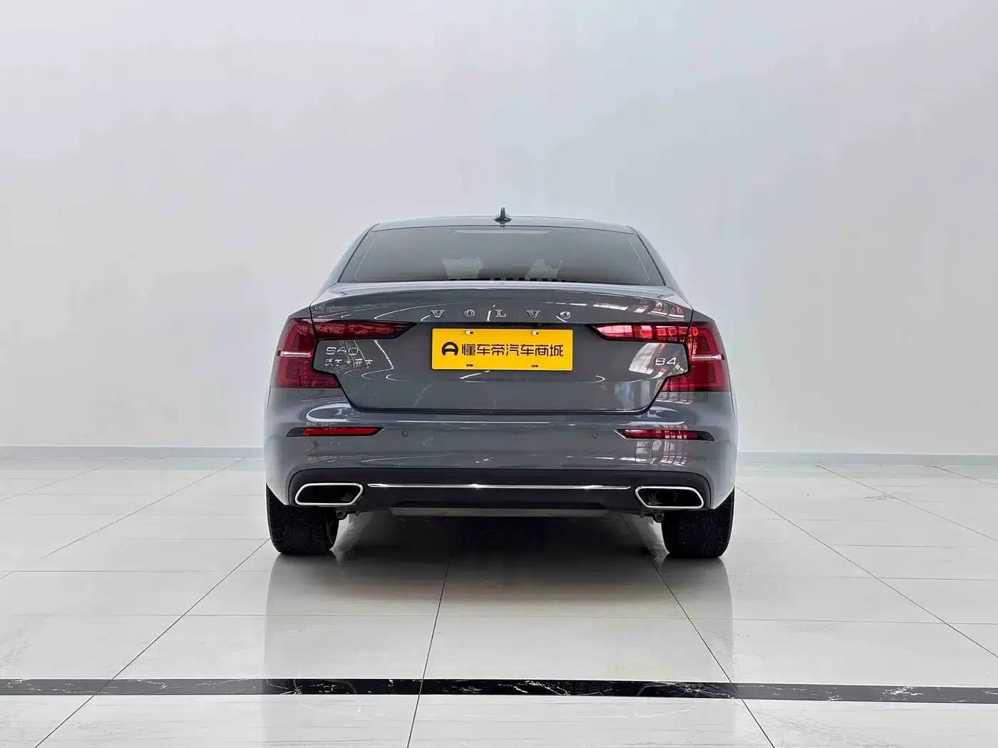 2022 Volvo S60 B4 Smart Luxury Edition — миниатюра 6