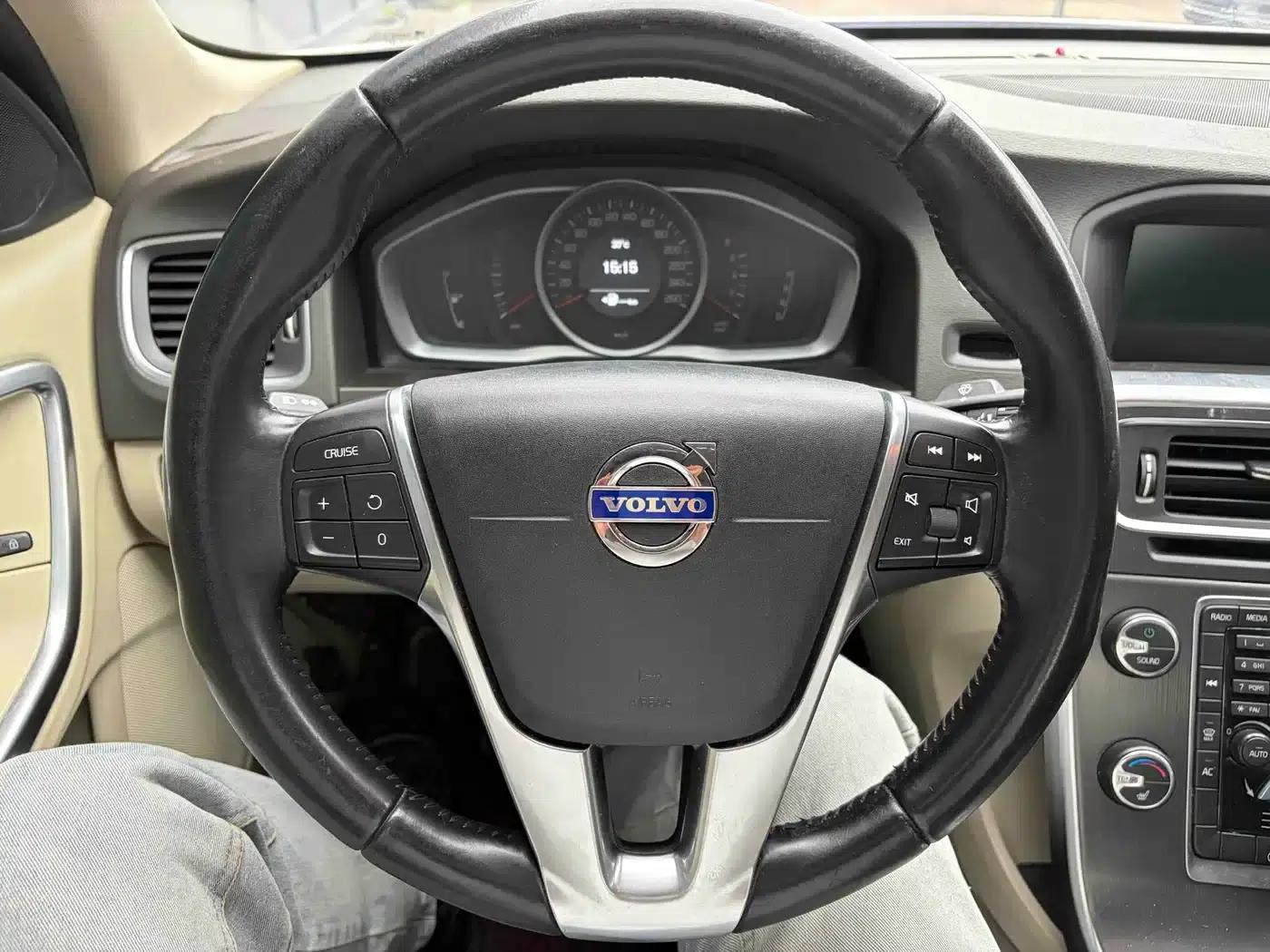 2014 Volvo S60 S60L 2.0T Smart Edition — миниатюра 13
