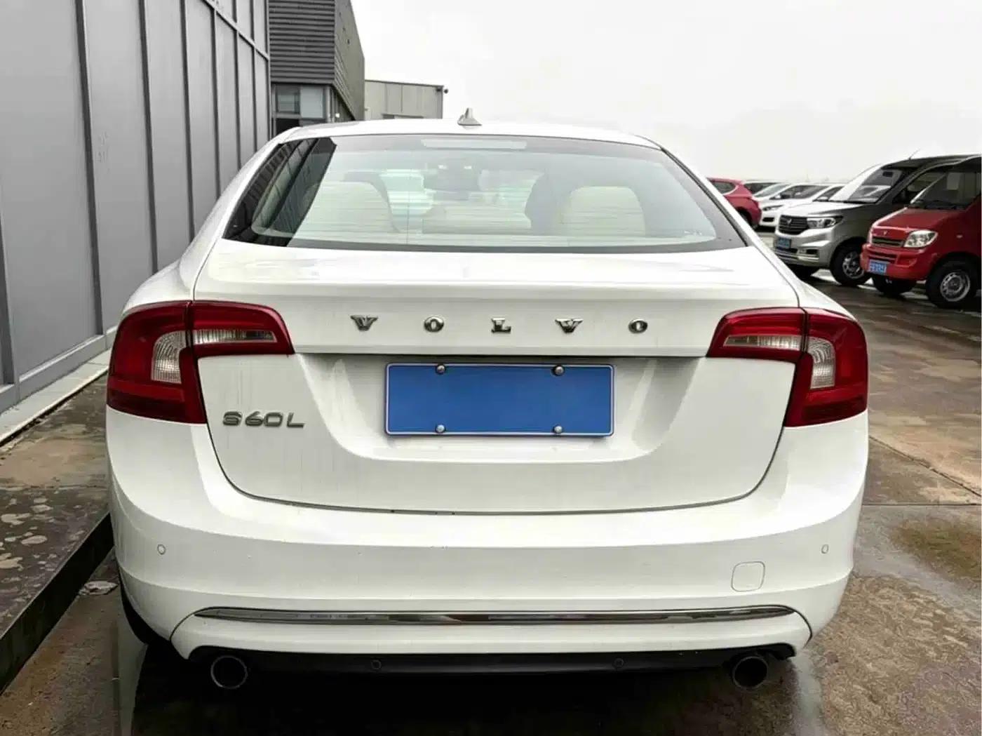 2014 Volvo S60 S60L 2.0T Smart Edition — миниатюра 3