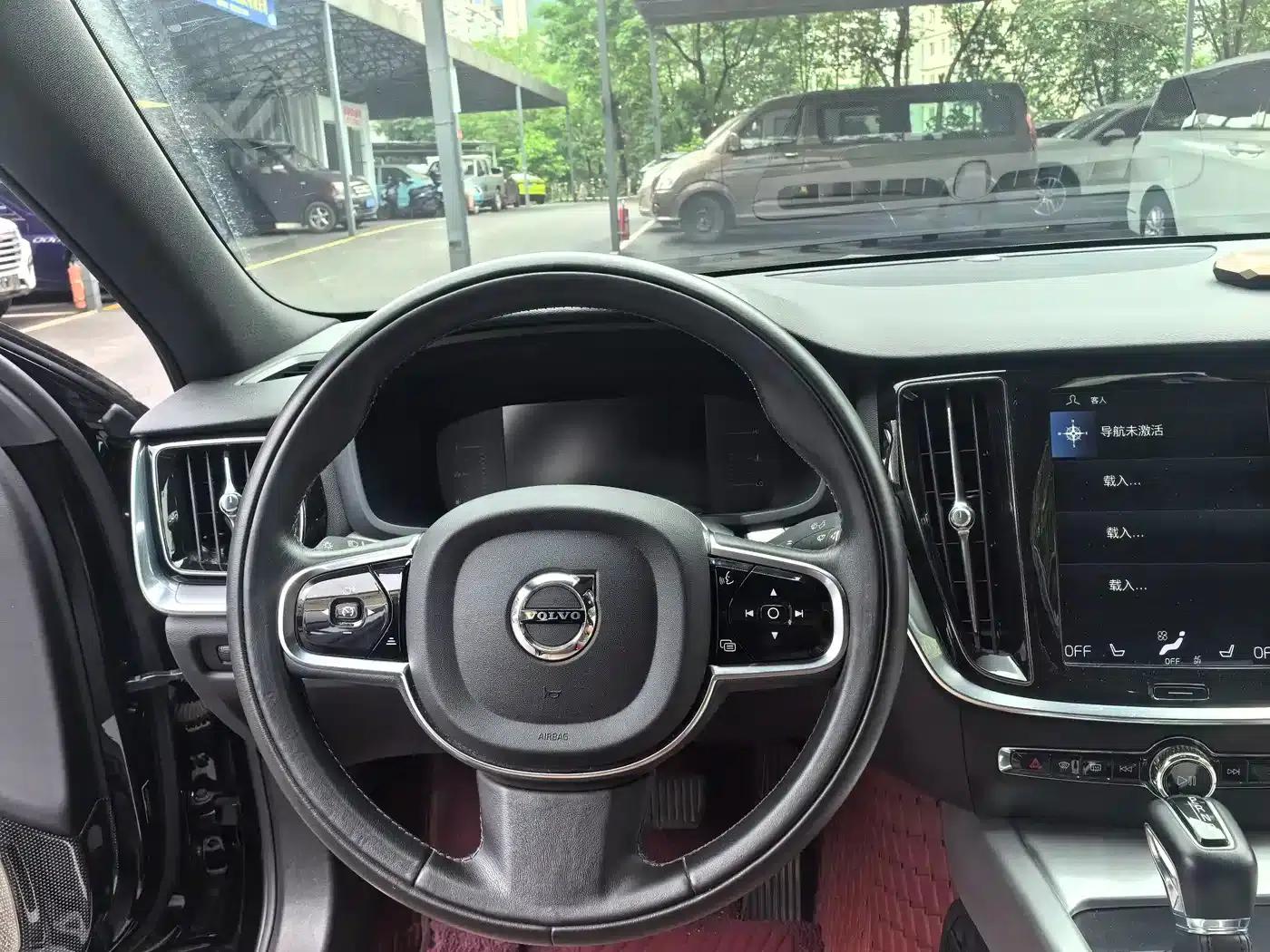 2020 Volvo S60 T4 Inscription Luxury Edition — миниатюра 14