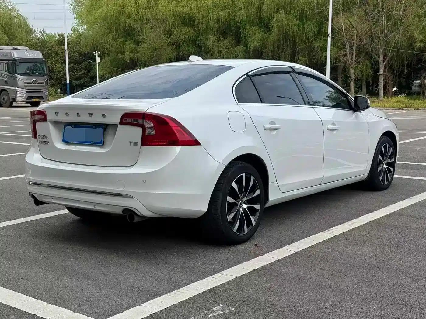 2019 Volvo S60L T5 Smart Edition — миниатюра 4