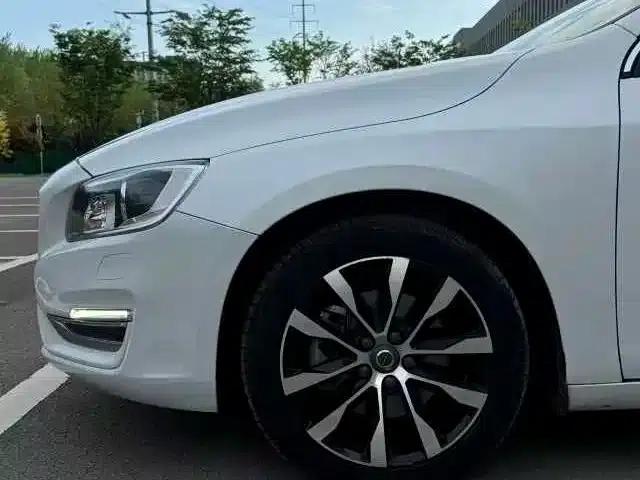 2019 Volvo S60L T5 Smart Edition — миниатюра 7