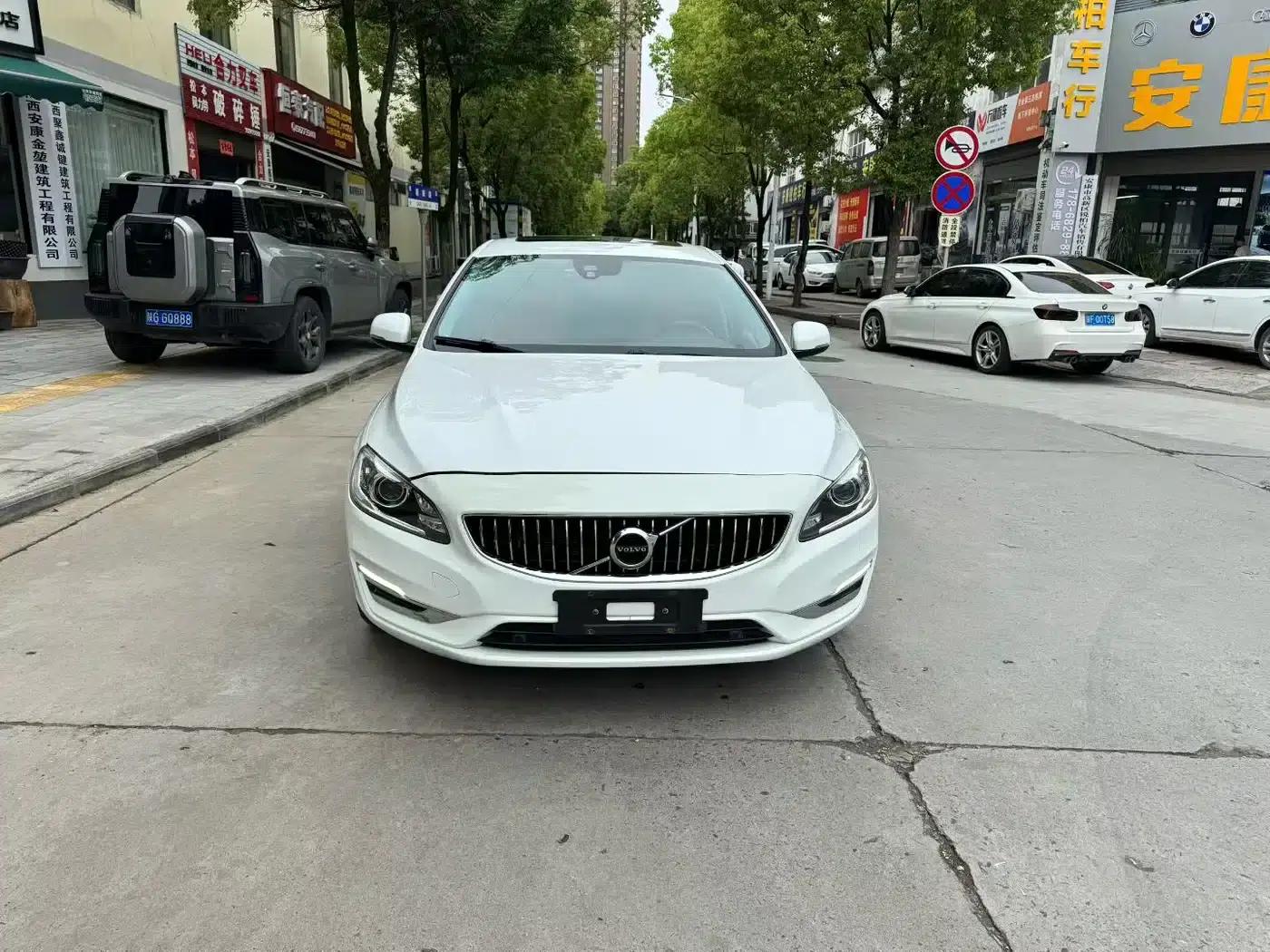 2019 Volvo S60 S60L Facelift T5 Smart Advanced Edition — миниатюра 2