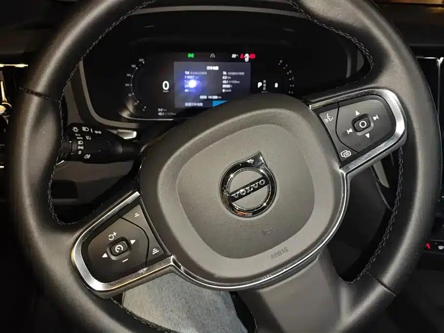 2024 Volvo S60 B4 Smart Luxury Edition — миниатюра 15
