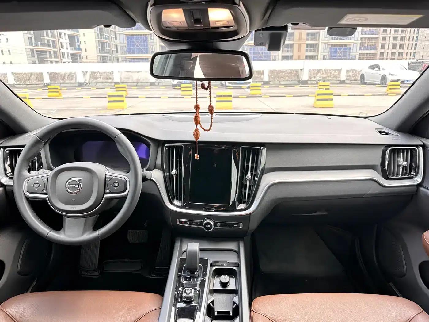 2024 Volvo S60 B4 Smart Luxury Edition — миниатюра 13