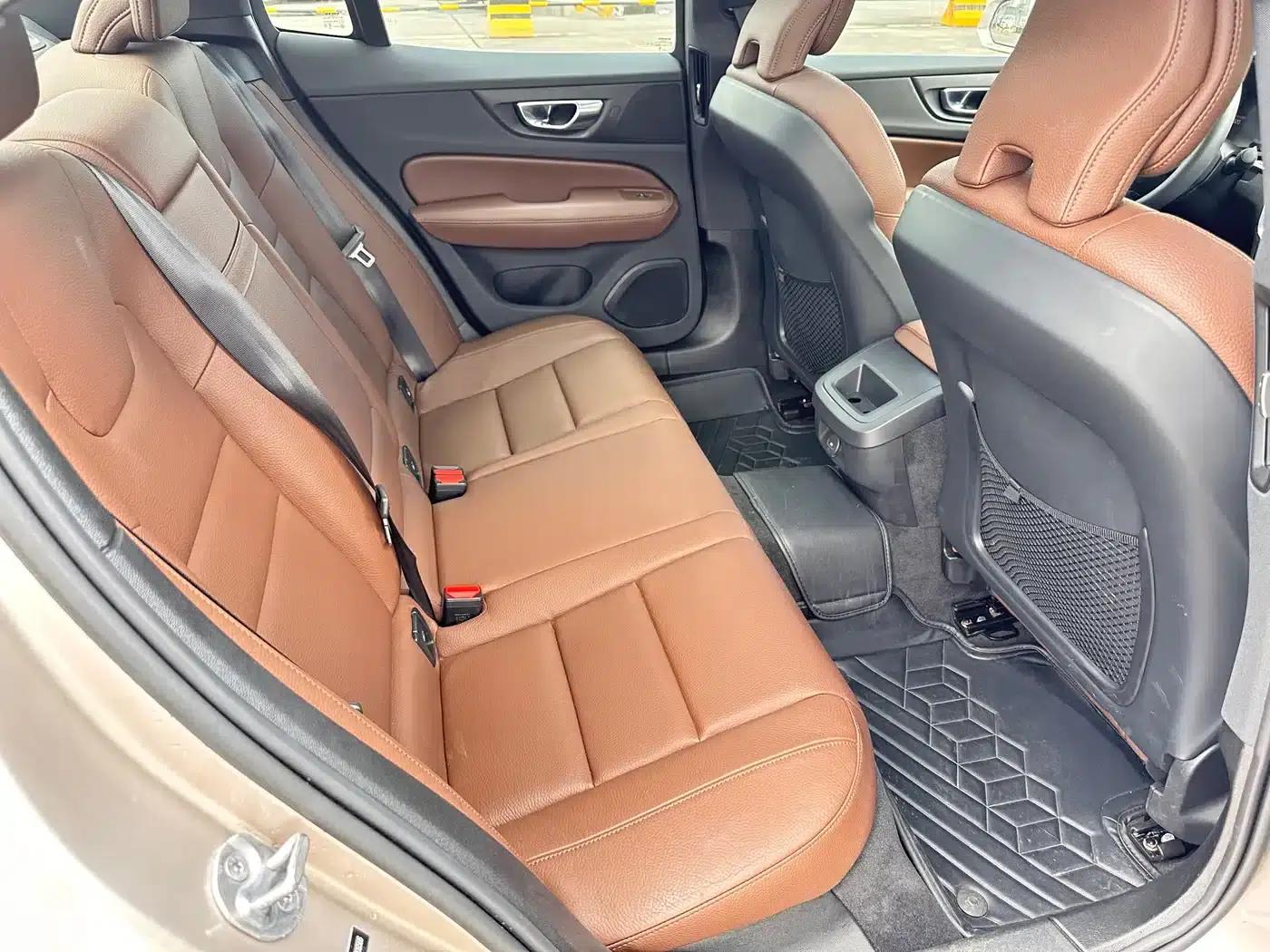 2024 Volvo S60 B4 Smart Luxury Edition — миниатюра 18