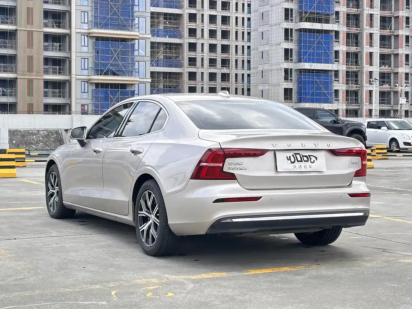 2024 Volvo S60 B4 Smart Luxury Edition — миниатюра 5