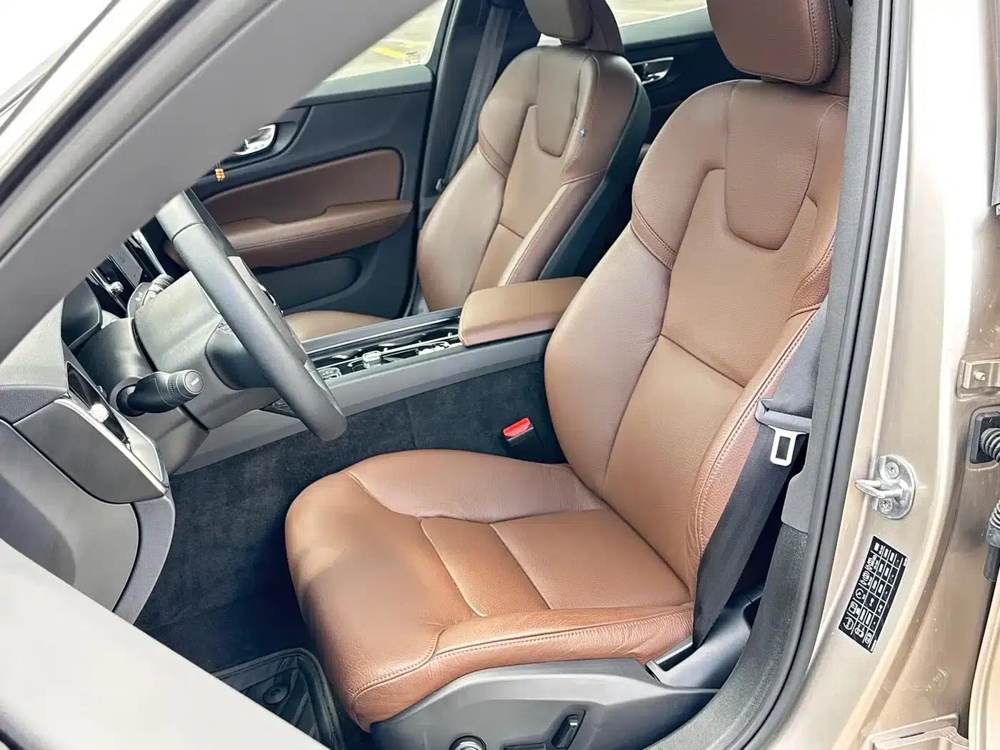 2024 Volvo S60 B4 Smart Luxury Edition — миниатюра 8