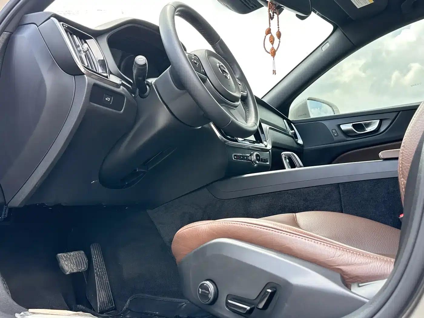 2024 Volvo S60 B4 Smart Luxury Edition — миниатюра 10