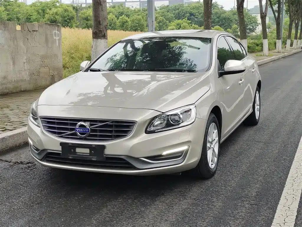 2017 Volvo S60 S60L T3 Smart Edition — миниатюра 2