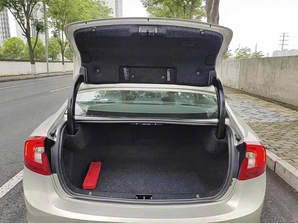 2017 Volvo S60 S60L T3 Smart Edition — миниатюра 19