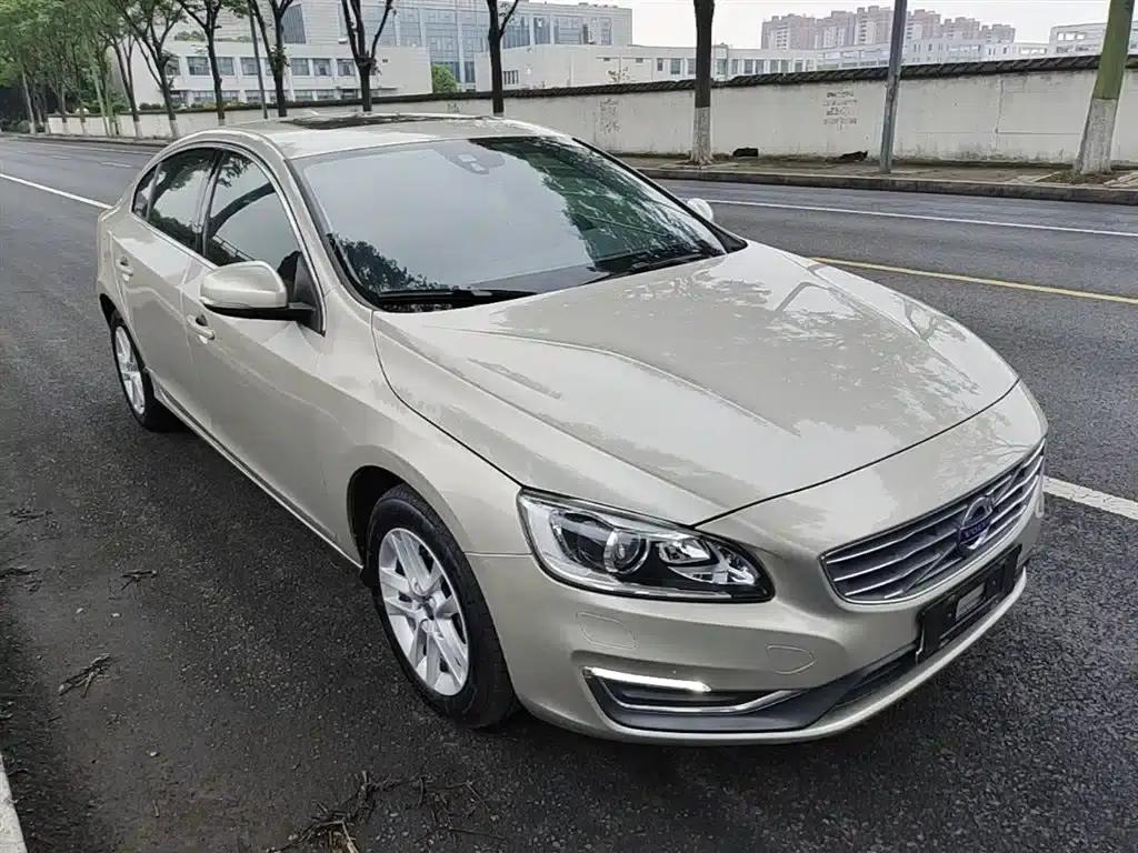 2017 Volvo S60 S60L T3 Smart Edition — миниатюра 4