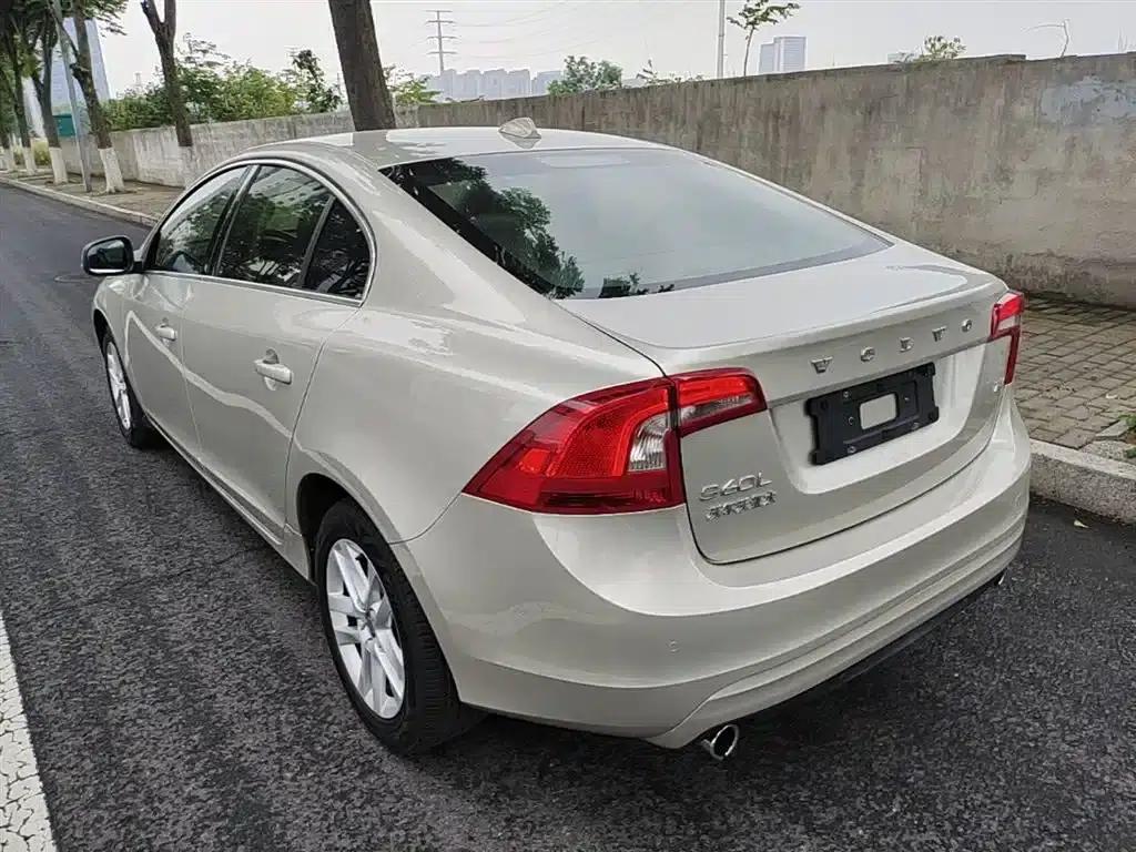 2017 Volvo S60 S60L T3 Smart Edition — миниатюра 5
