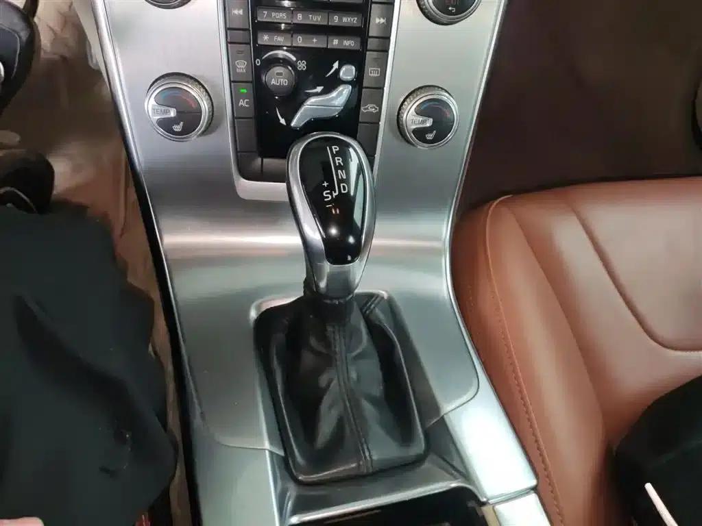 2014 Volvo S60 S60L 2.0T Smart Edition — миниатюра 10