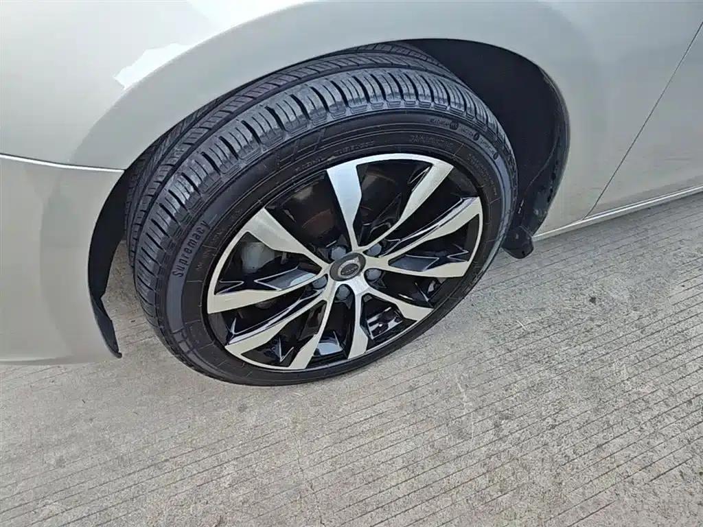 2018 Volvo S60 S60L T3 Smart Progressive Edition — миниатюра 23