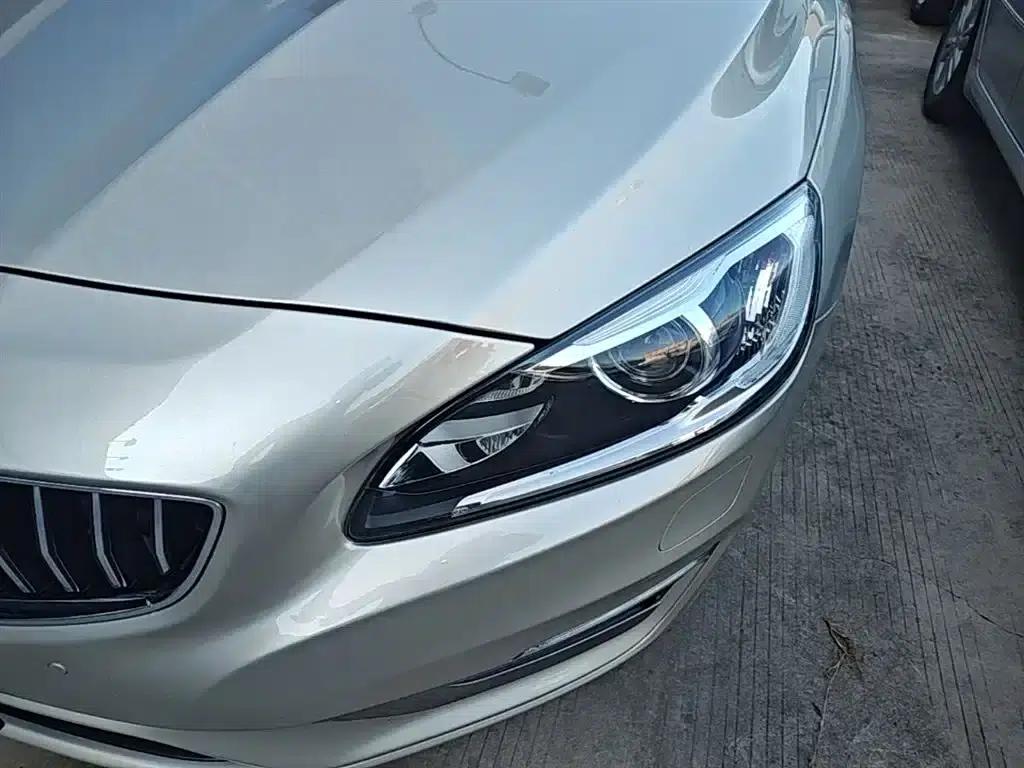 2018 Volvo S60 S60L T3 Smart Progressive Edition — миниатюра 24