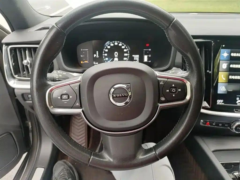 2022 Volvo S60 B4 Smart Luxury Edition — миниатюра 11