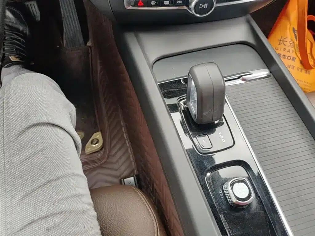 2022 Volvo S60 B4 Smart Luxury Edition — миниатюра 14