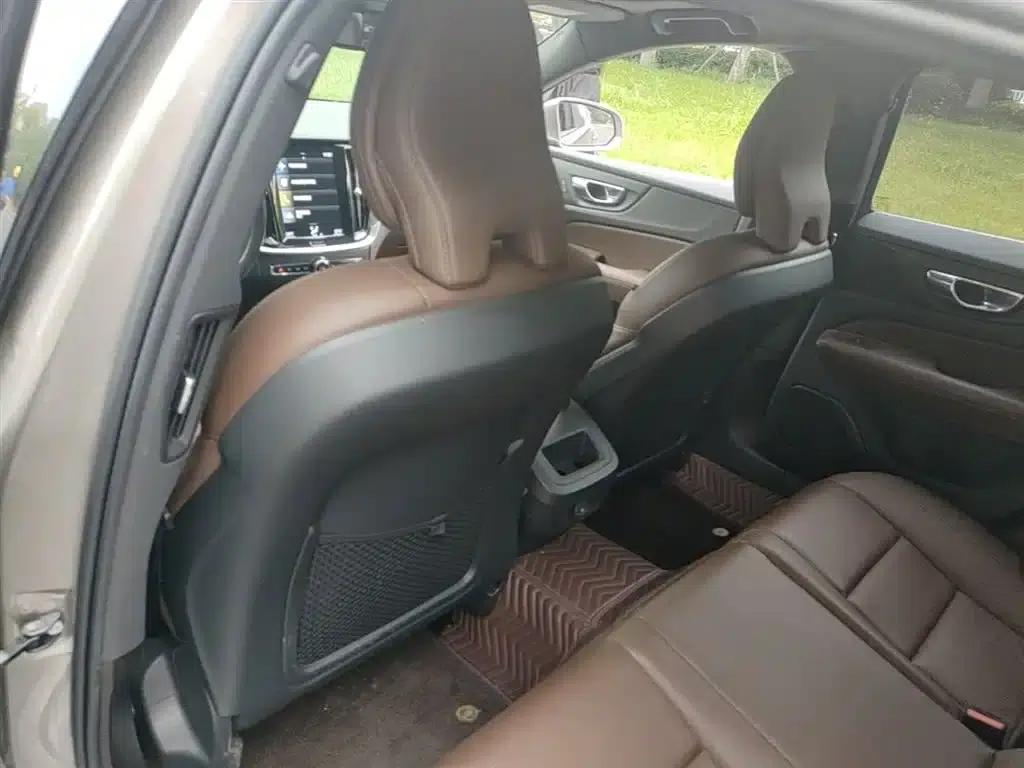 2022 Volvo S60 B4 Smart Luxury Edition — миниатюра 15